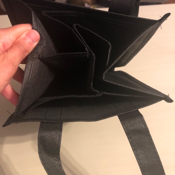 3 Winery Wine Bags (Great Condition) Lots of Sections DuCard, Hazy & C.W. Klay - Picture 3 of 7